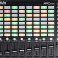 Световой и диджейский контроллер AKAI